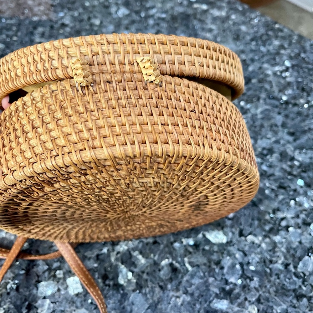 Round Rattan 8 Inch Crossbody Bag - Picture 8 of 8